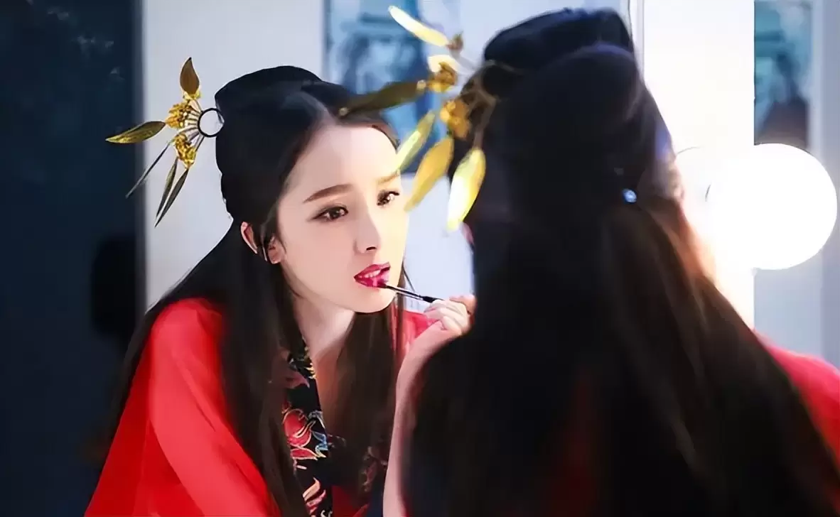 十个coser九个富,还有一个特别富!名媛玩cos身价上亿